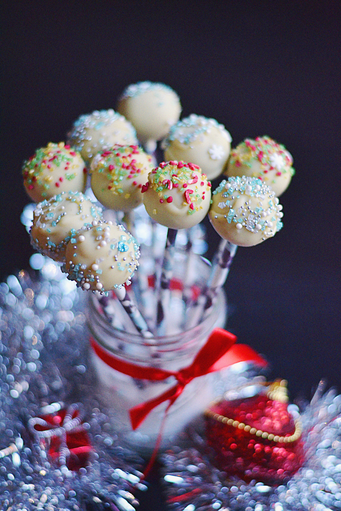 Festive Cake Pops [Vegan] • Banana Bloom