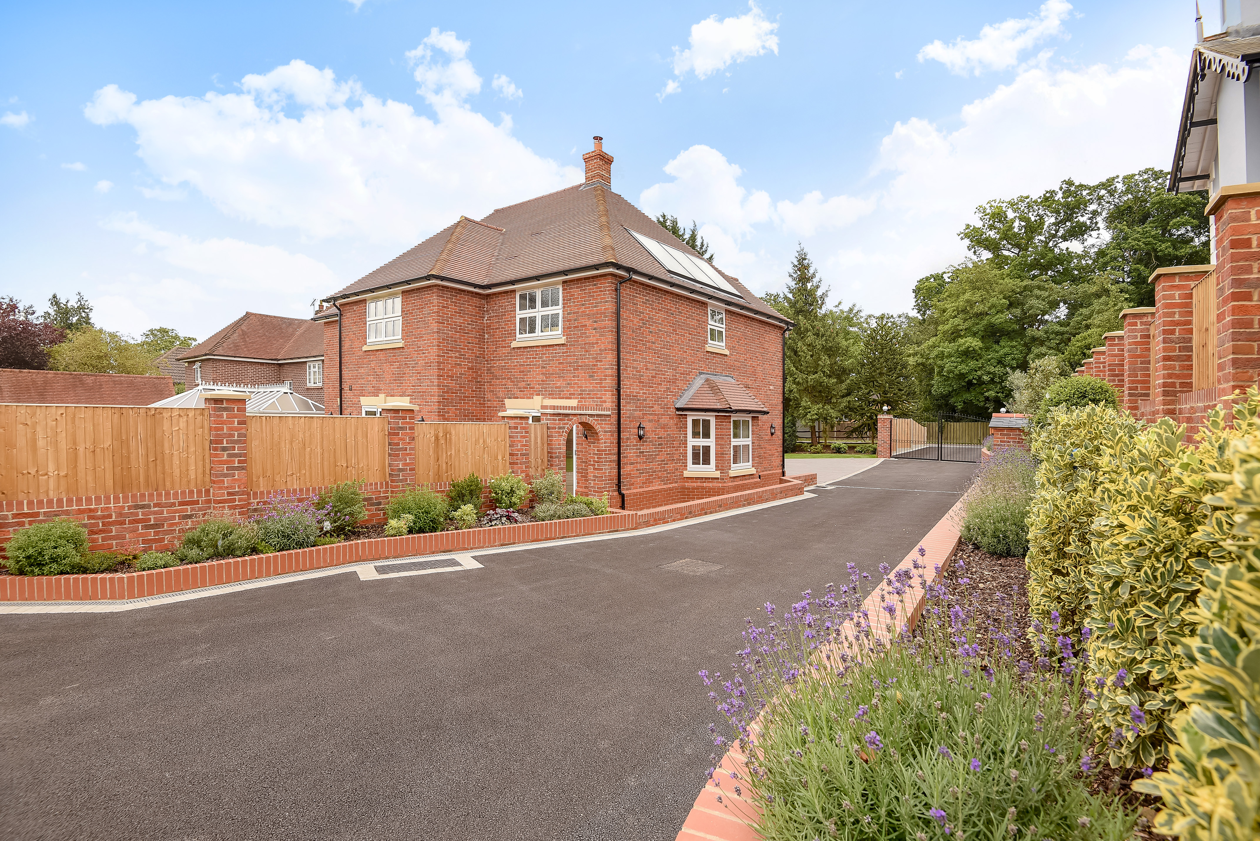 Broadhaven, Binfield, Berkshire RG42 4AB Bancroft Developments