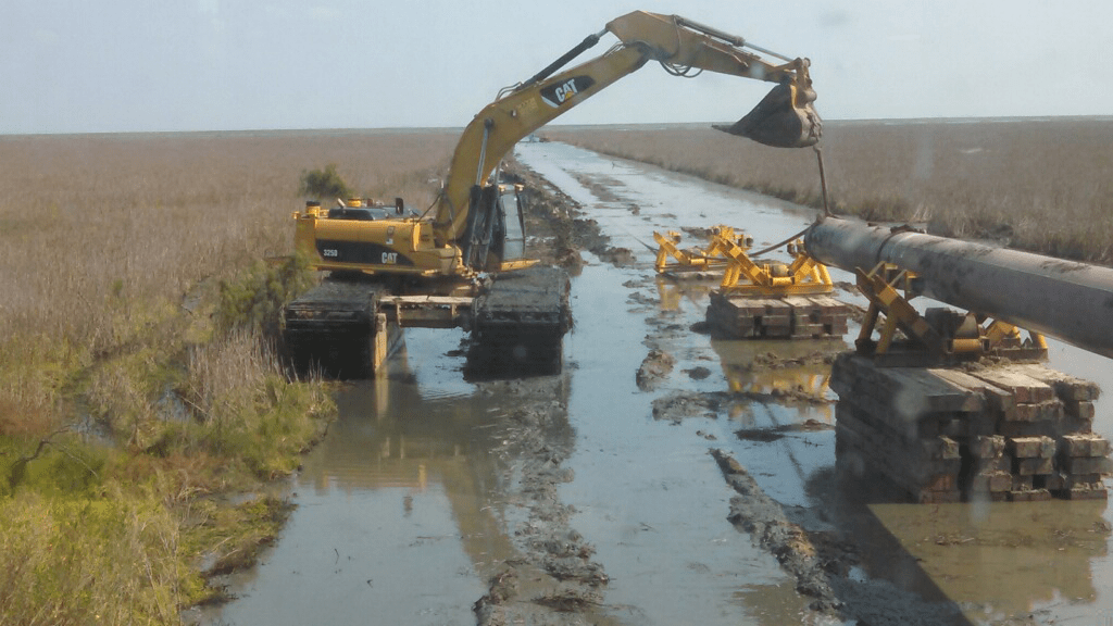Pipeline Pipeline Contractors & Amphibious Equipment Rentals