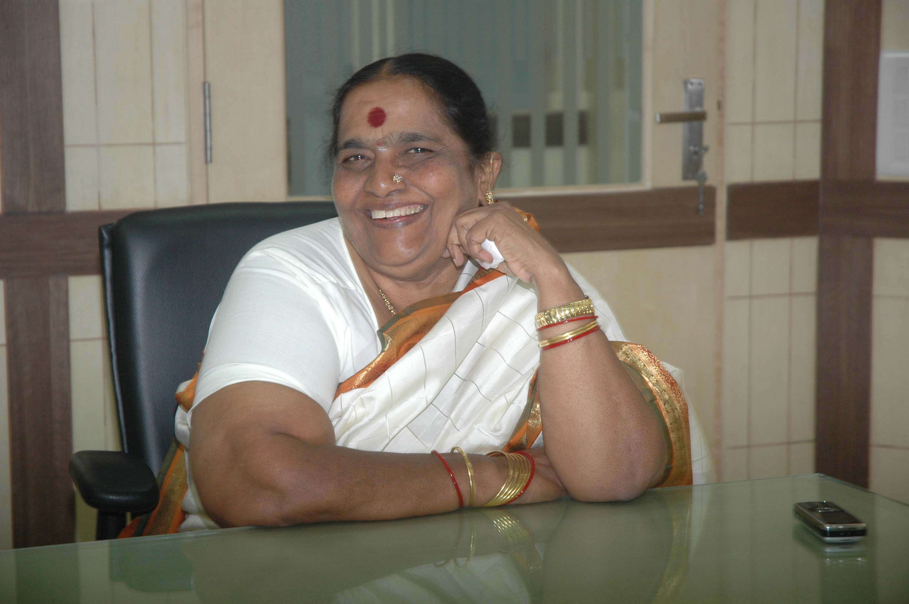 Parvathamma Rajkumar passes away at 77; funeral will be at Sree