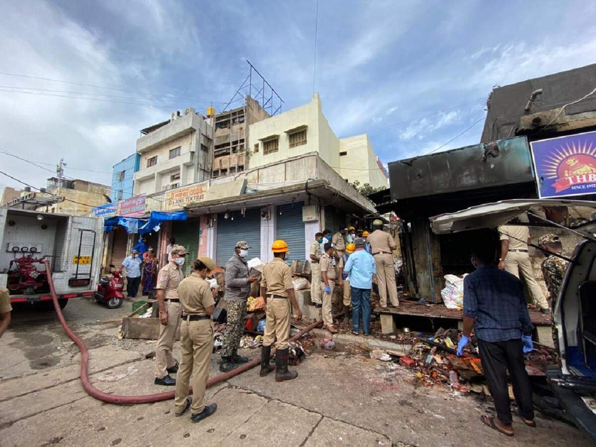 Video Shop owner dies in a freak fire accident in Bengaluru's Avenue