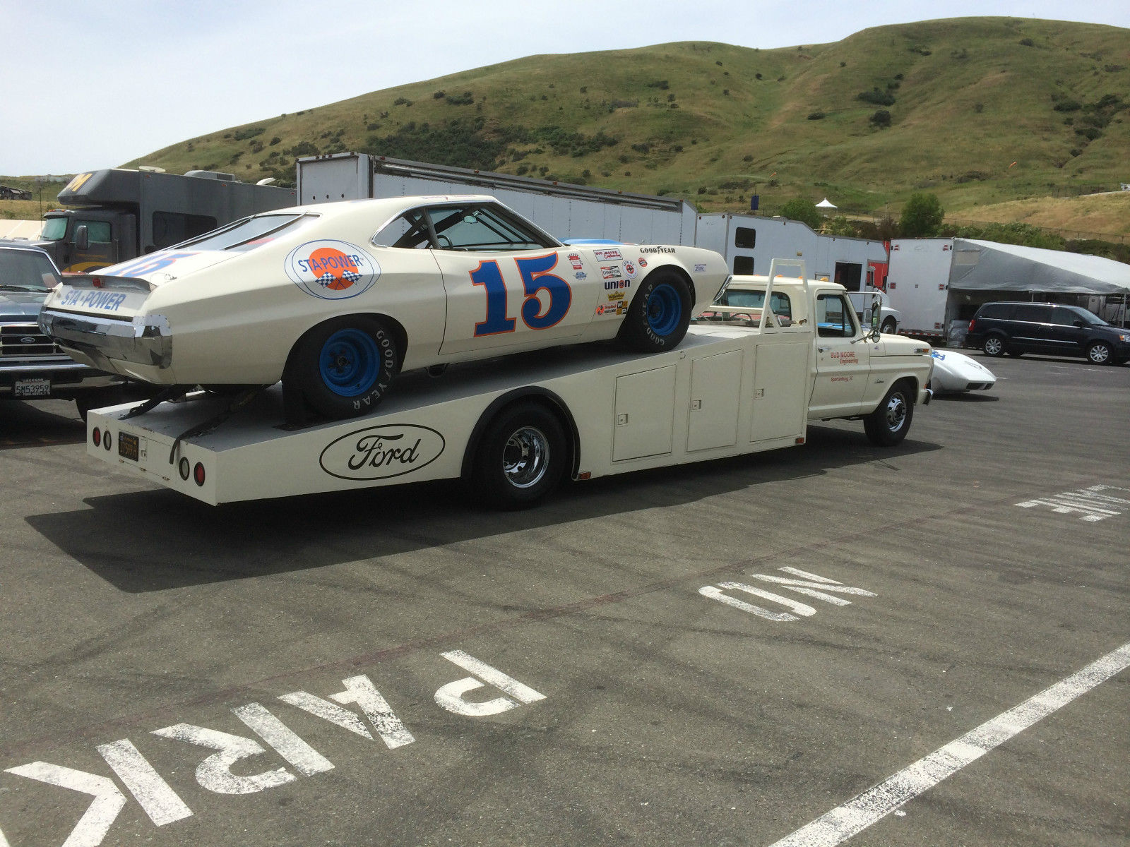 Ramp Truck Nirvana This Ford Has Been Done From Top To