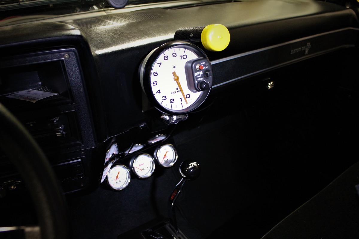 AutoMeter gauge install gauge swap dash revamp