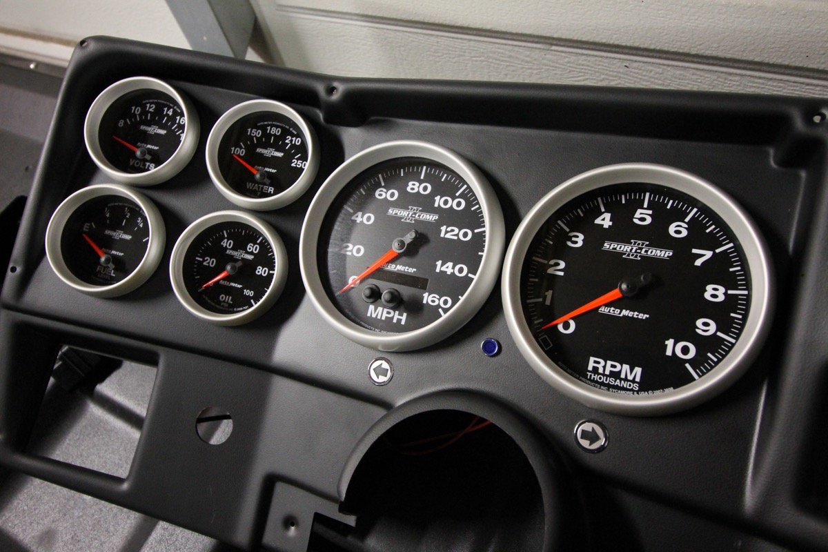 AutoMeter gauge install gauge swap dash revamp