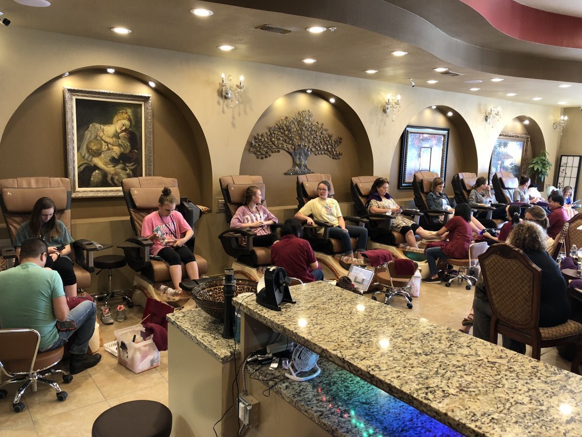 Castle Nails And Spa, Lubbock TX HOT...Cần Thợ Bột & Chân Tay...