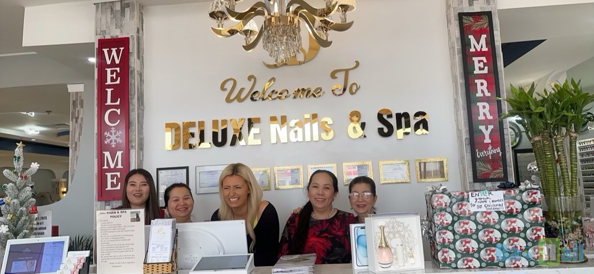 Deluxe Nails And Spa, Hixson TN CẦN THỢ NAILS GẤP