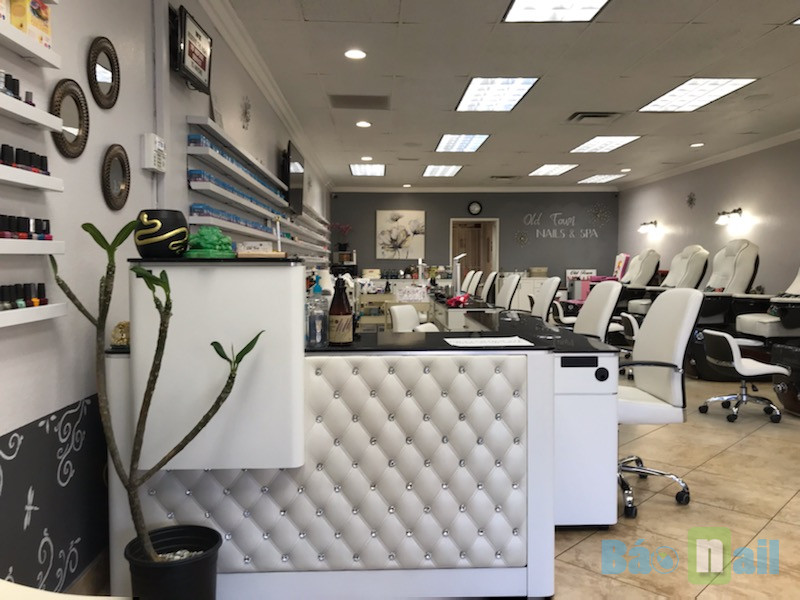 Old Town Nails & Spa, Temecula CA CẦN THỢ