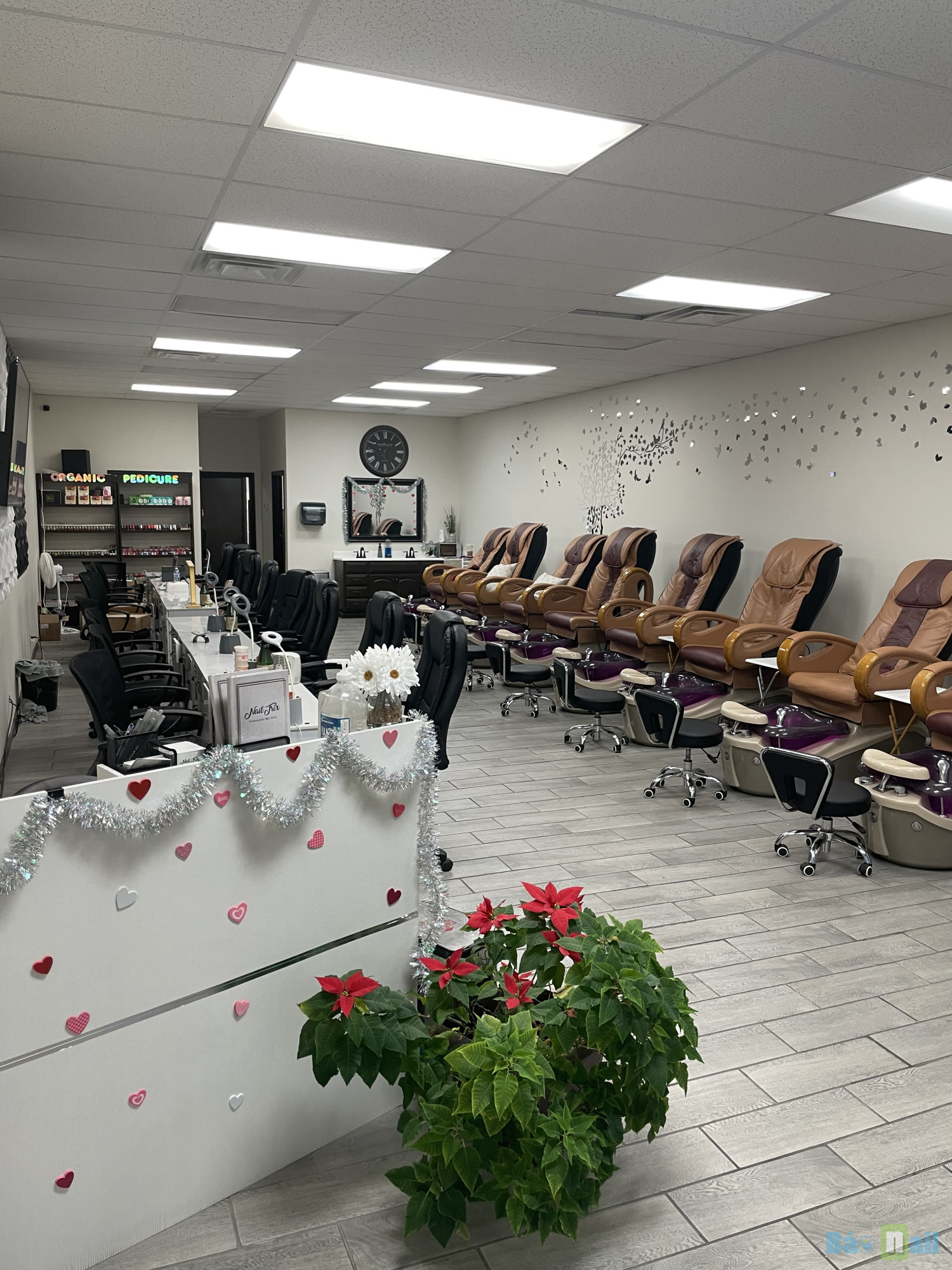 Nail Trix, Tulsa OK Cần sang tiệm nail!!!!