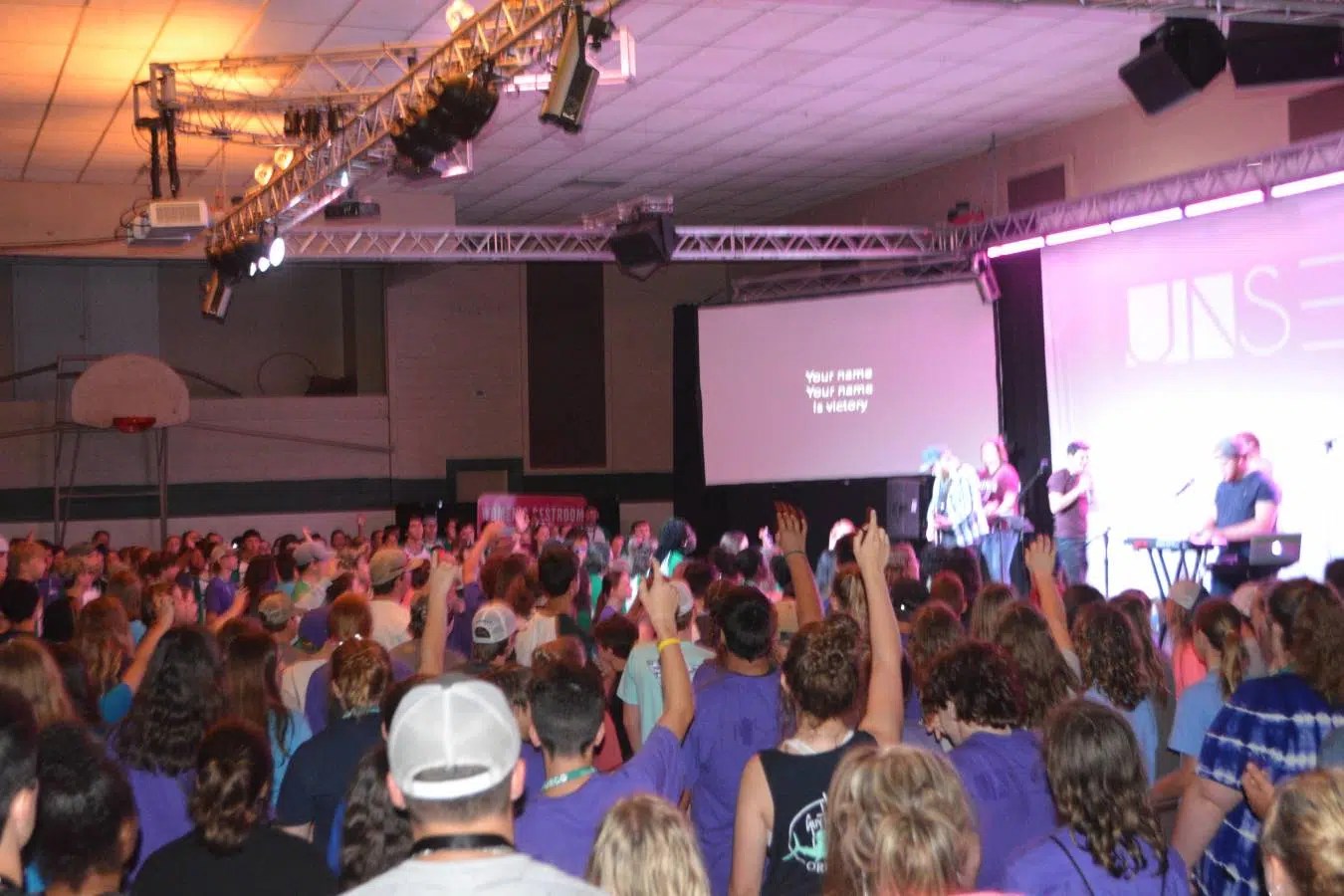 VIDEO More than 400 students enjoy time of worship at Camp Fuego