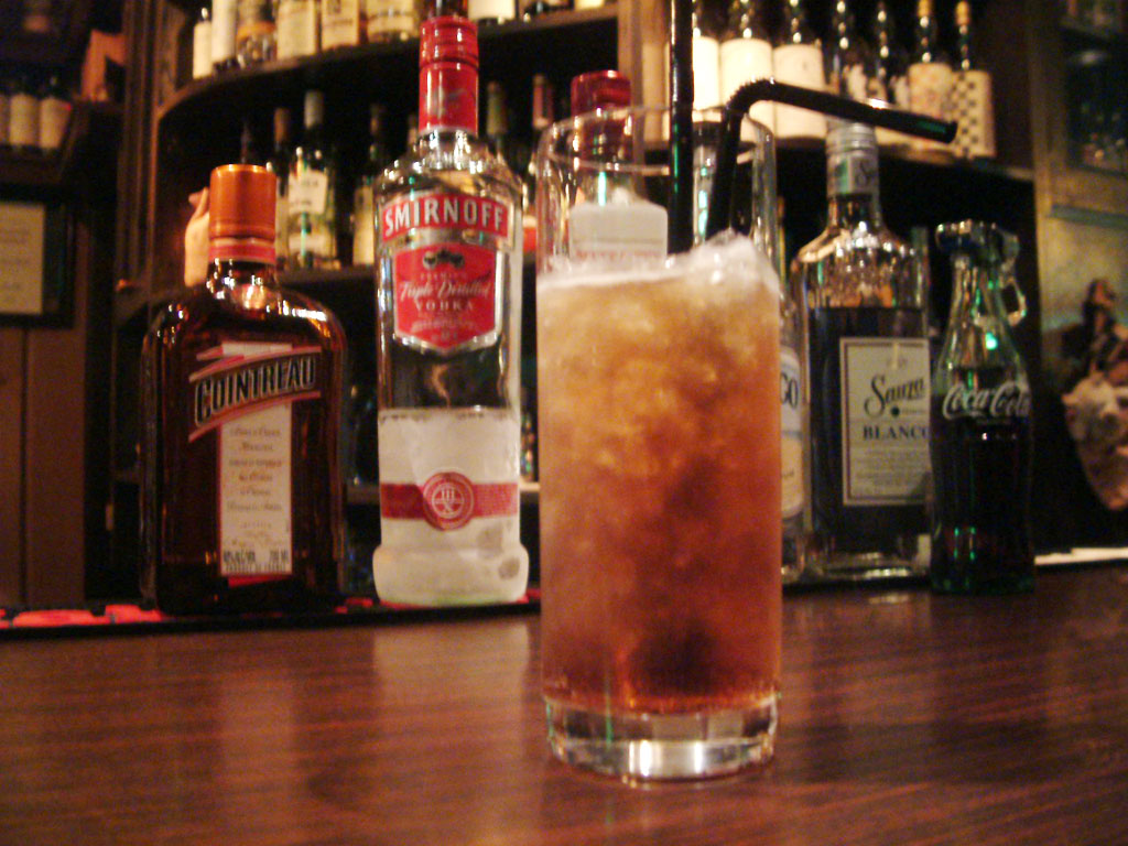 ロング・アイランド・アイスティー（Long Island Ice Tea） Bar Quon