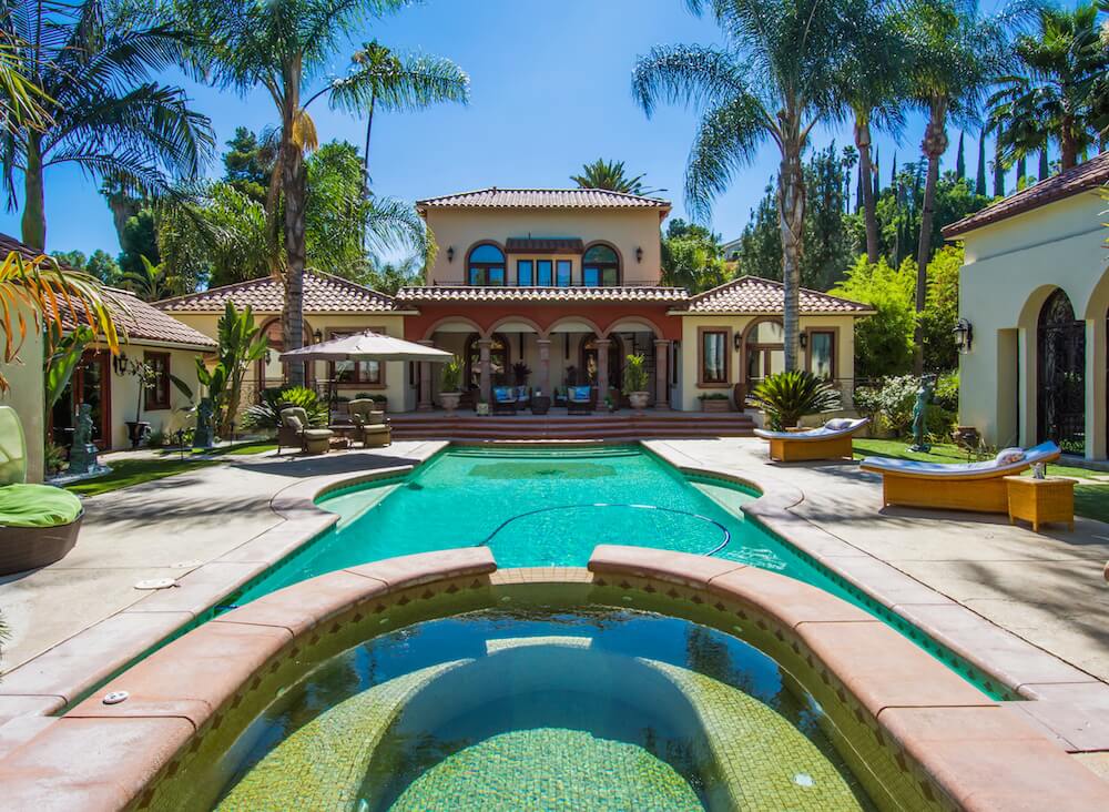 5842 Penfield Ave., Woodland Hills, CA 91367 The Barasch Group