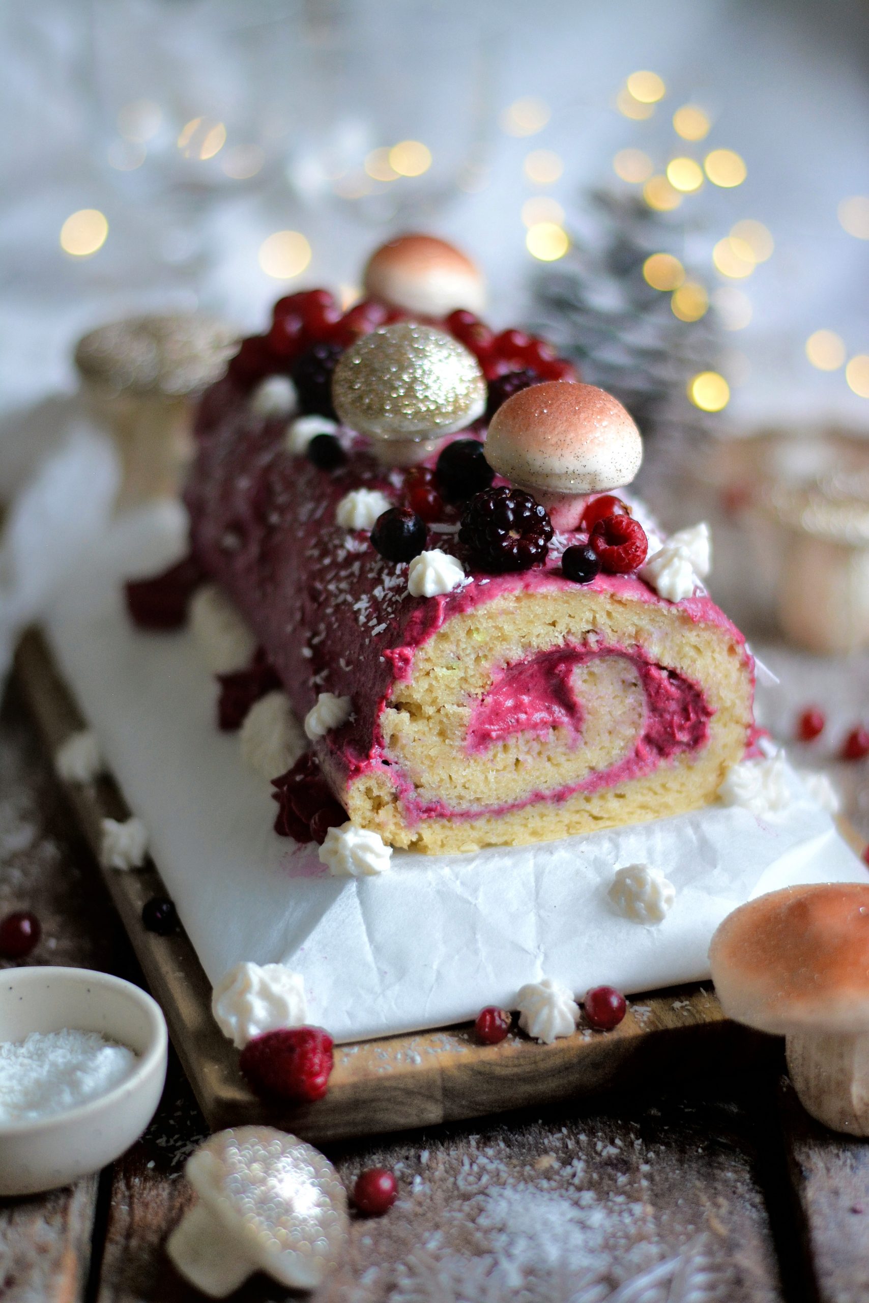 Bûche de Noël Végétalienne aux Fruits Rouges et Grand Marnier