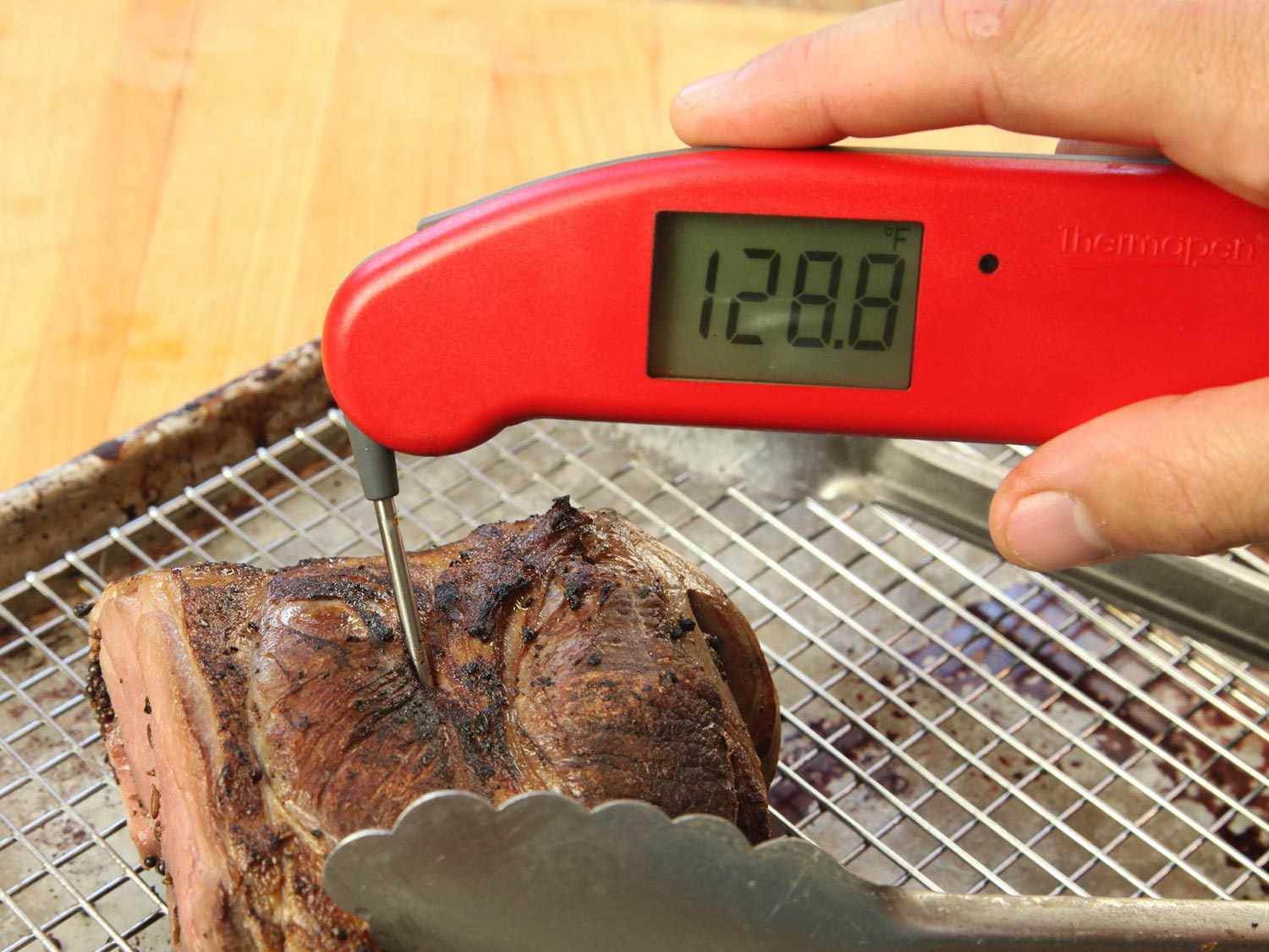What is a Meat thermometer? How to choose one? Barbecue Hunt Complete guide and tips about