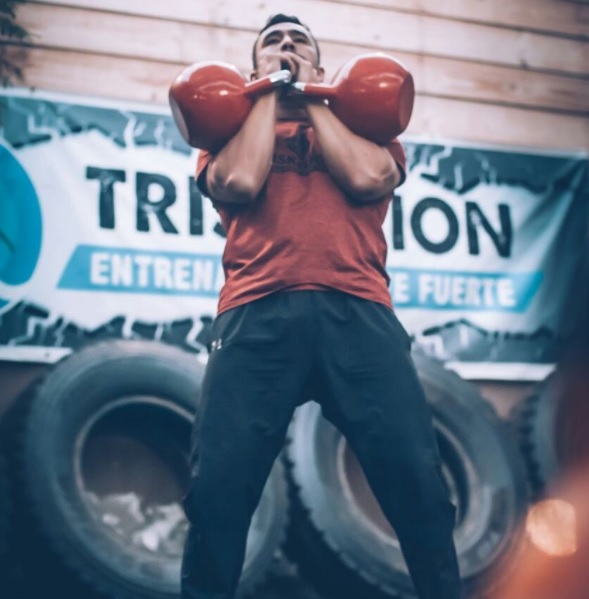 4 Benefits of the Kettlebell Clean and Jerk BarBend