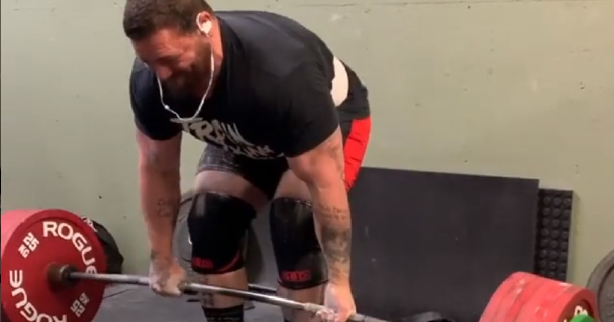 Powerlifter Josh Gregory Deadlifts 344kg/760lb for a Smooth Triple