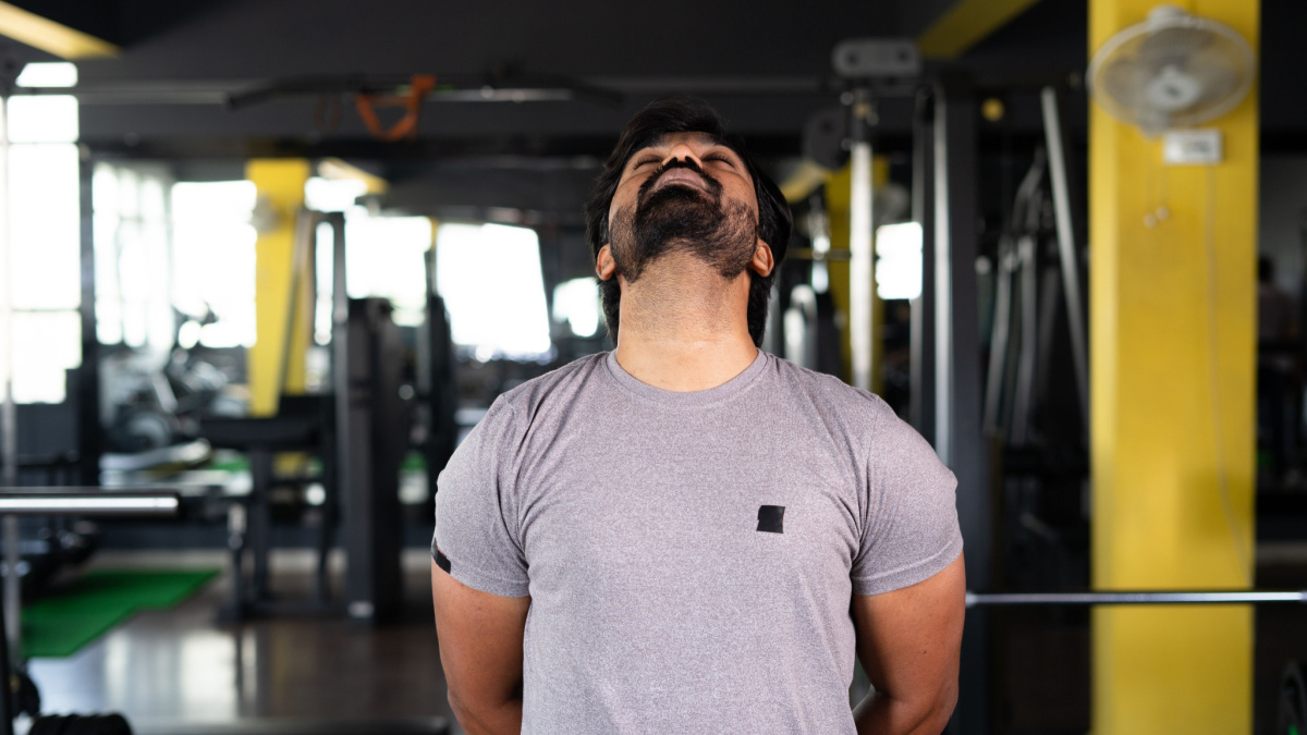 The 10 Best Neck Stretches to Improve Your Pulls and Overhead Lifts