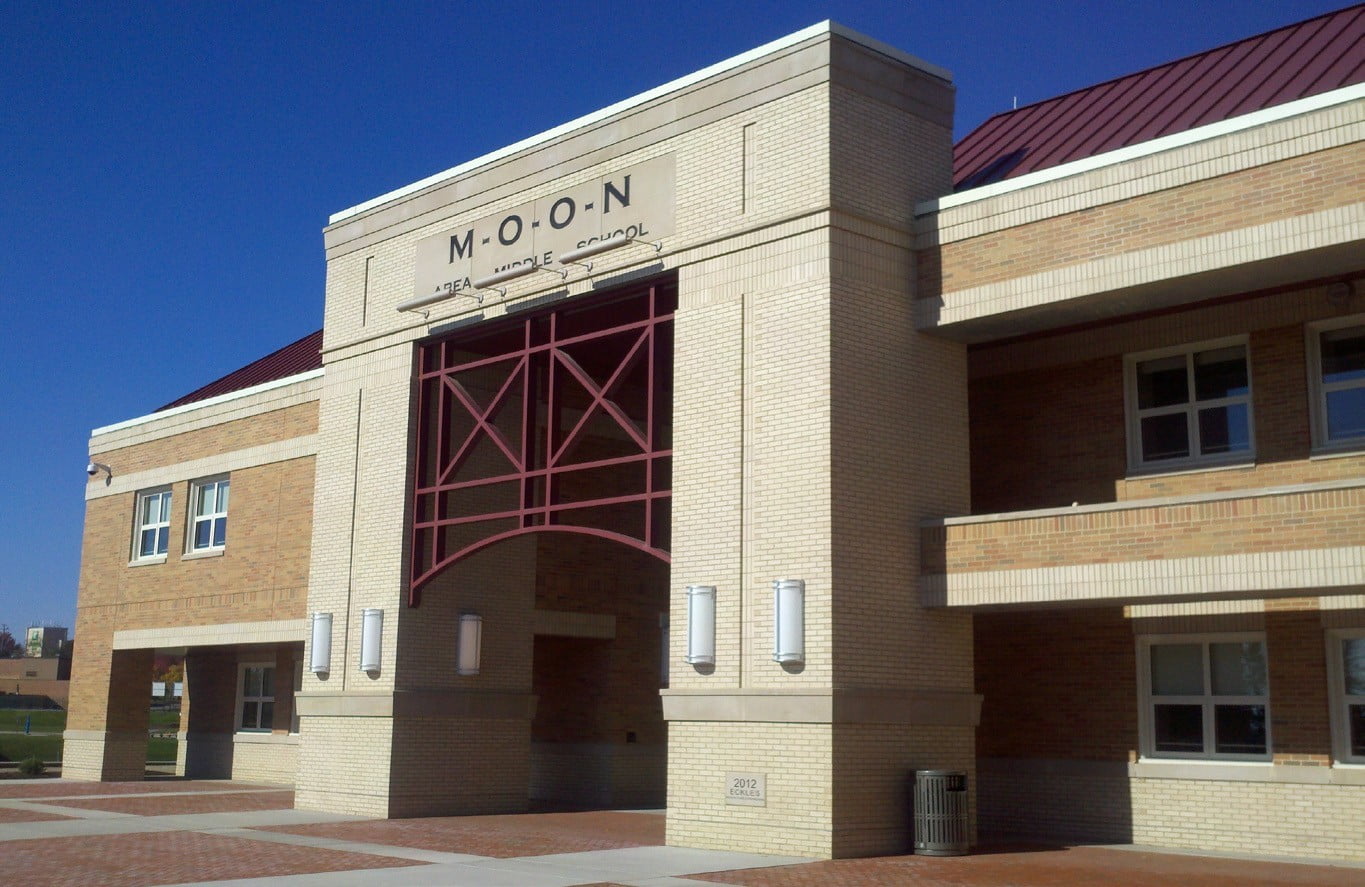 Moon Area School District Moon Area High School to Middle School