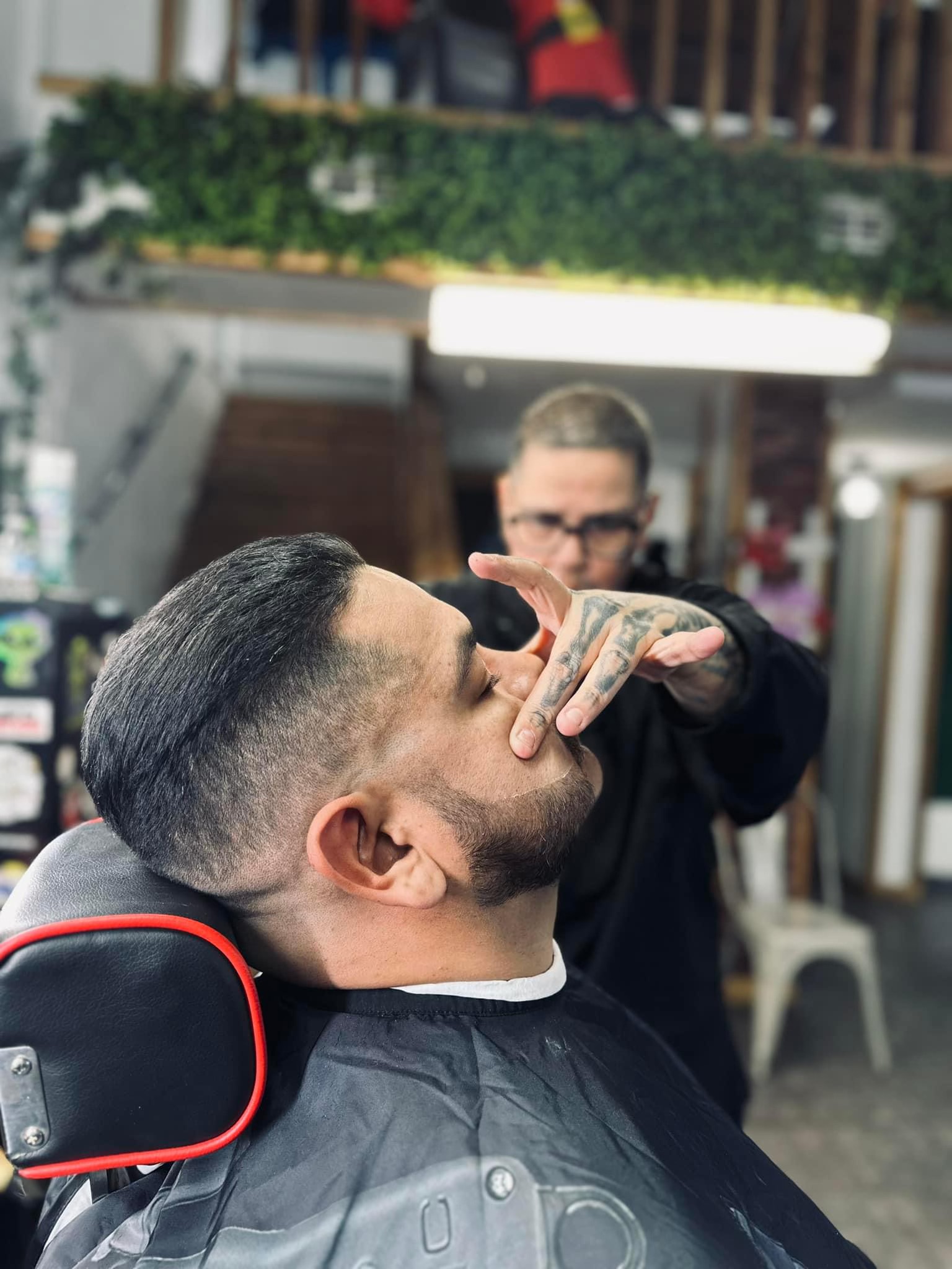 Barberoms haircut for men, women and kids in Laredo Barberoms hair