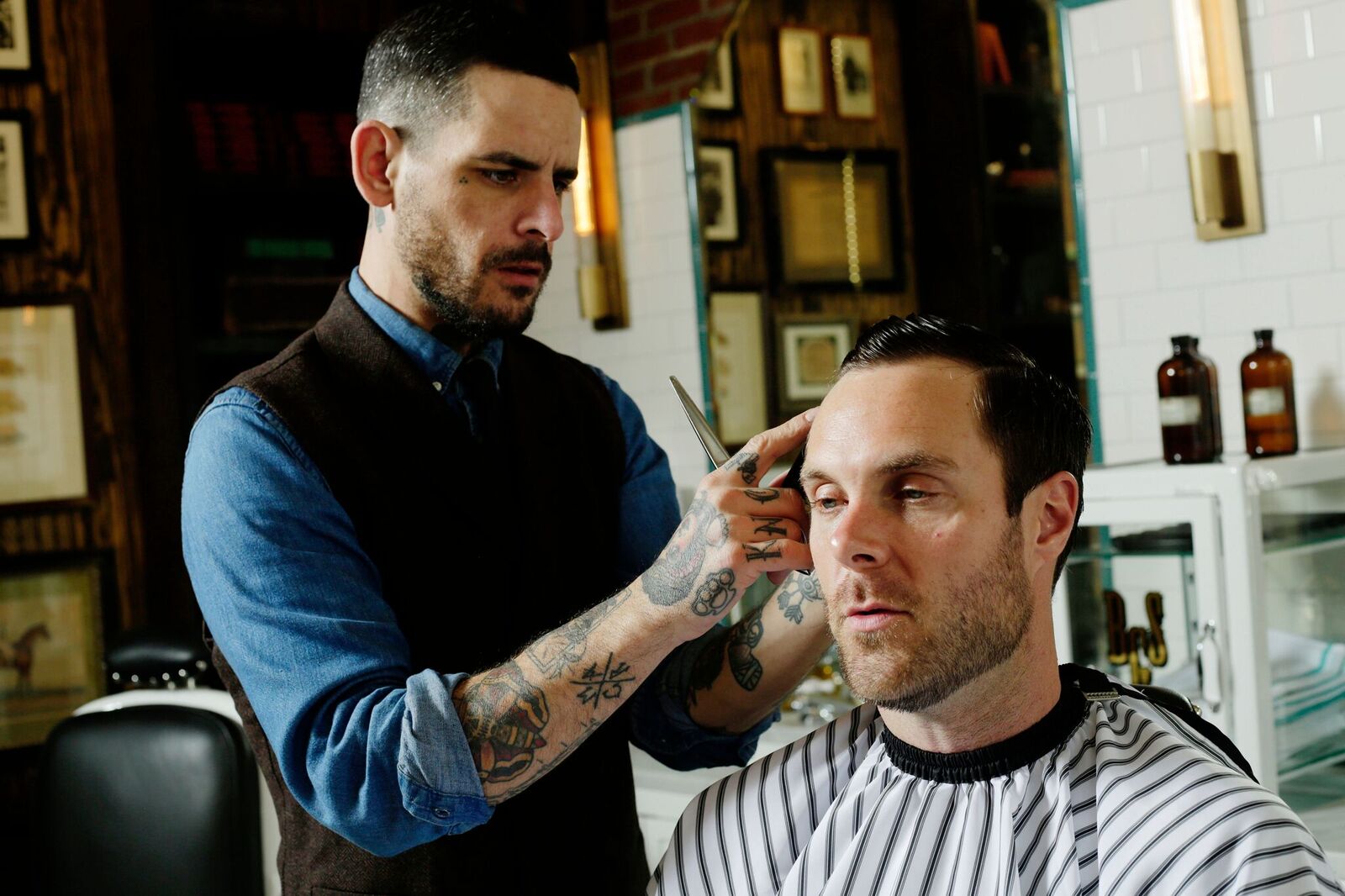 Wax or waterbased hair pomade what's the difference? Barber