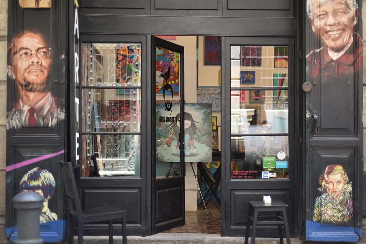 Base Elements Urban Art Gallery Barcelona Navigator