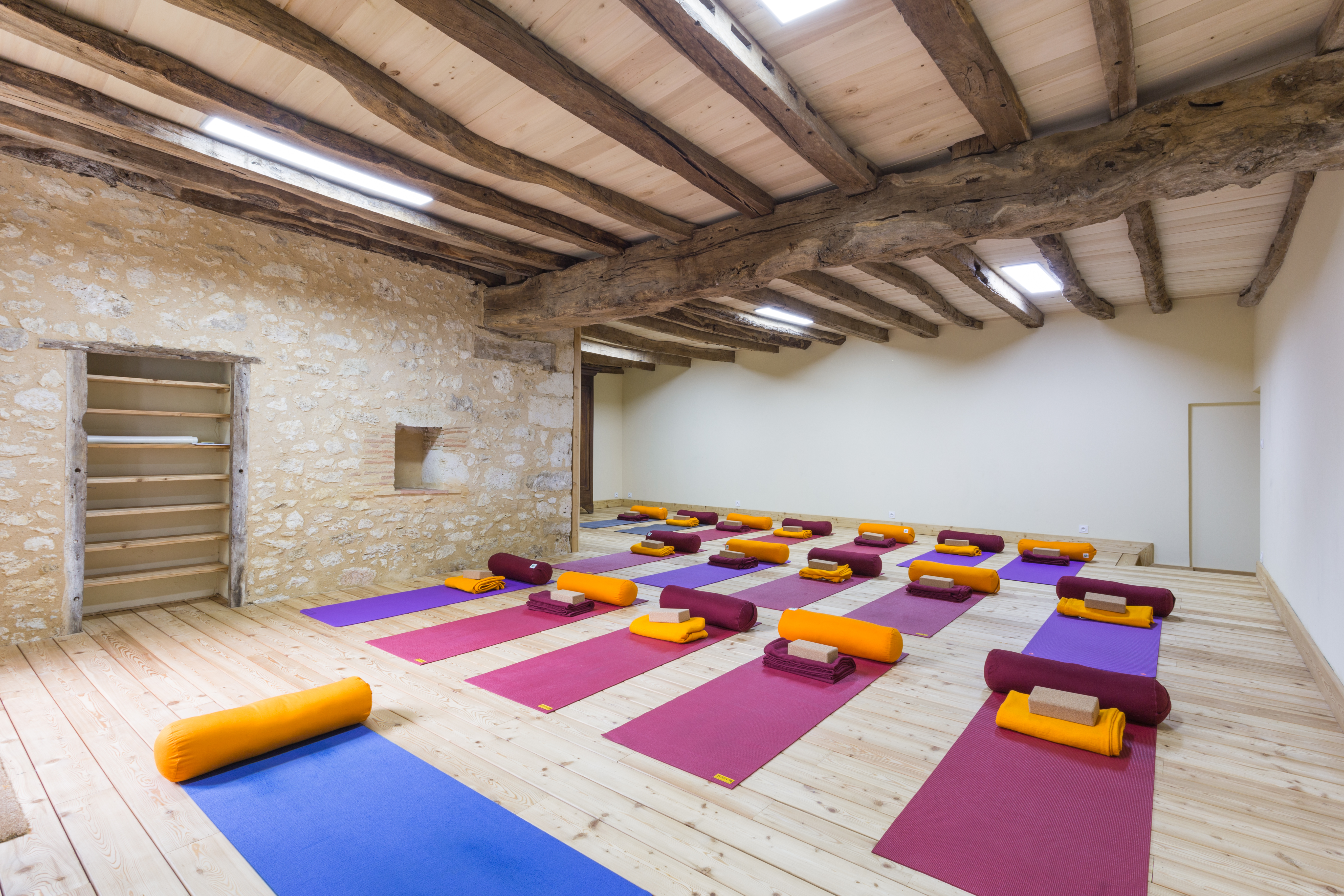 Yoga Retreat France, Stunning Yoga Venue In The French Dordogne