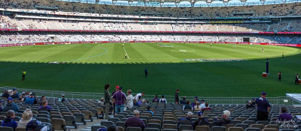 My First AFL Game! The Barefoot Backpacker