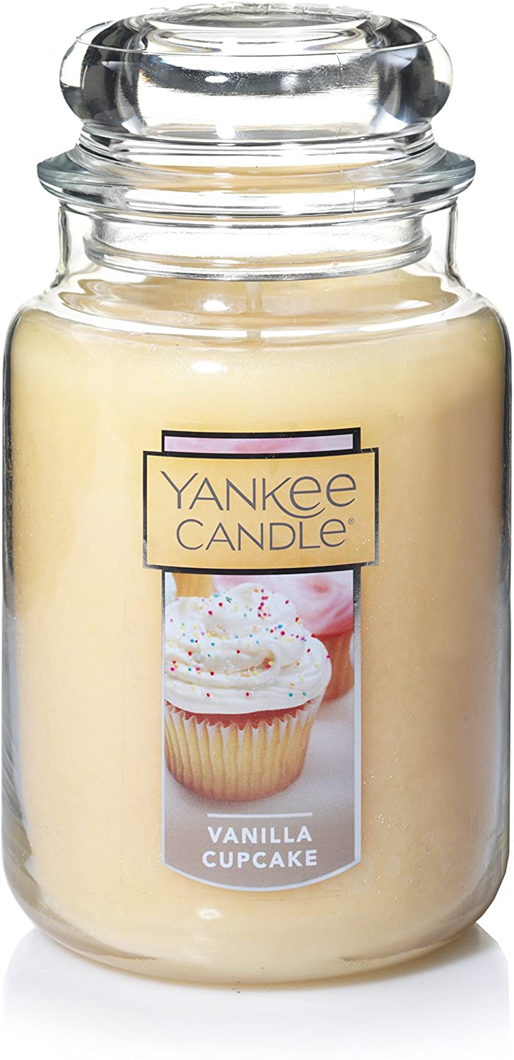 Saturday Freebies – Free Candle at Yankee Candle for Your Birthday Saturday Freebies – Free Candle at Yankee Candle for Your Birthday