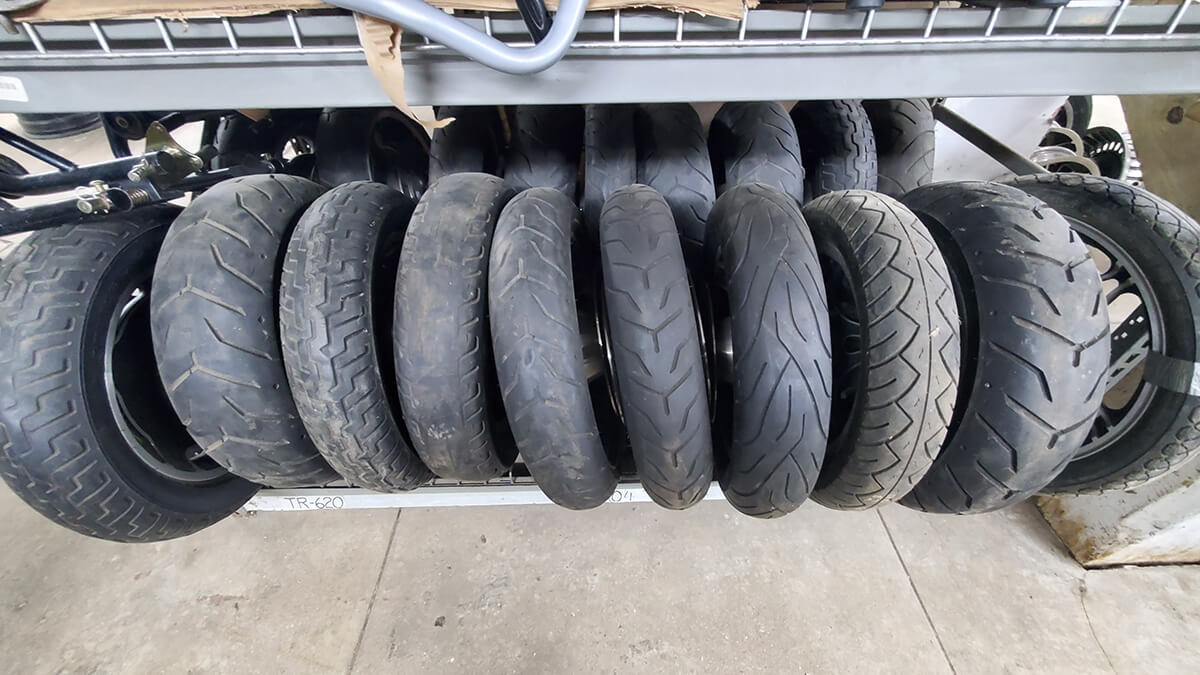 Tires B6 World Famous Bargain Barn Cycle (WFBB)