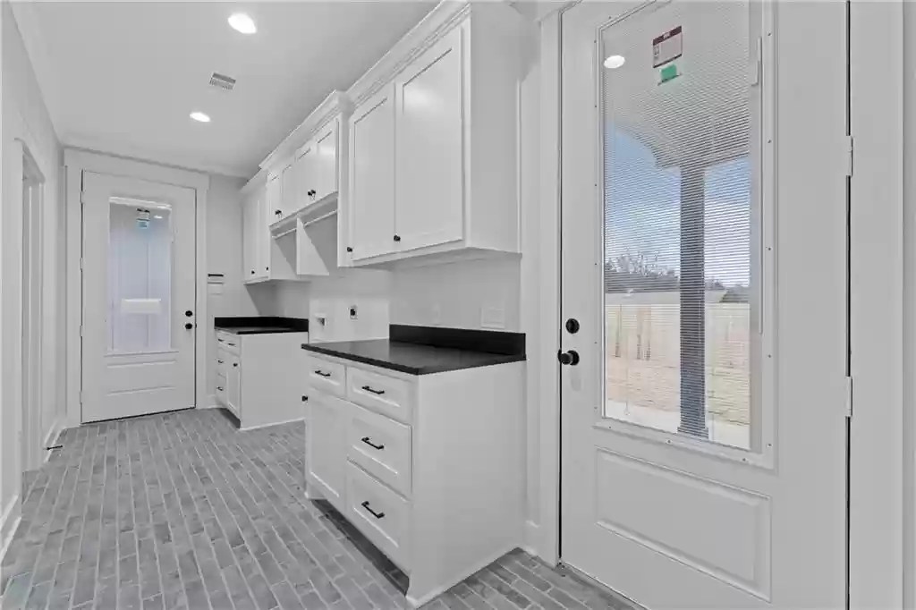 210 Pamela Ave, Chalk Bluff, TX 76705