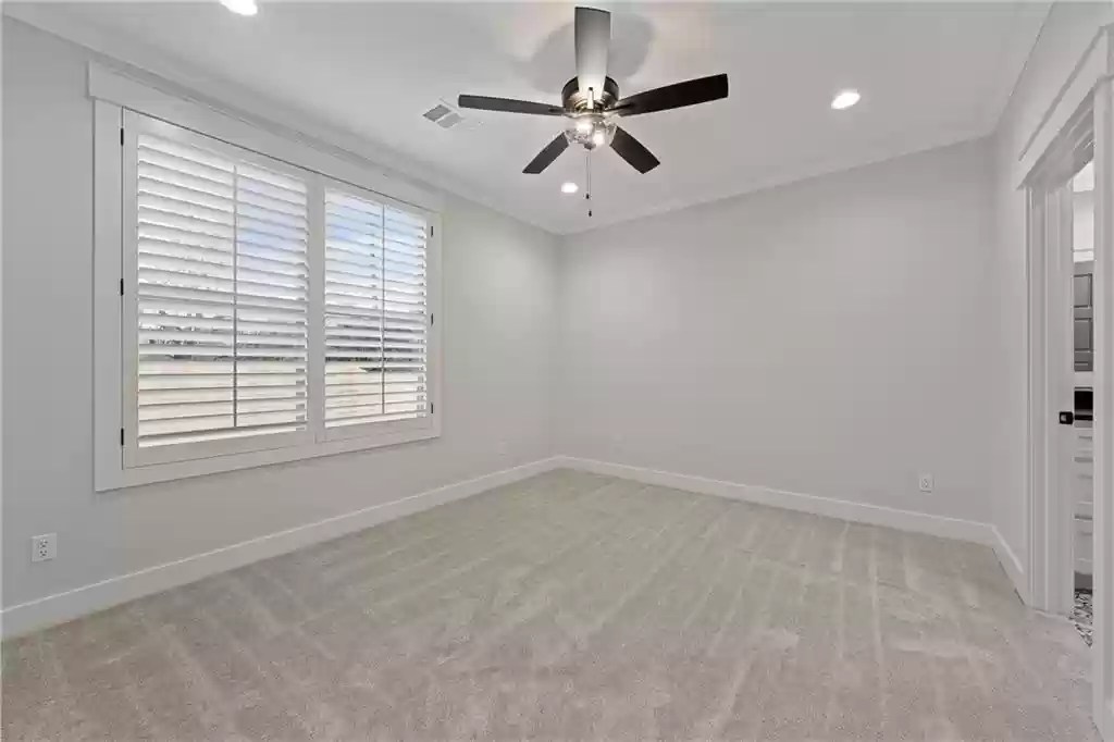 210 Pamela Ave, Chalk Bluff, TX 76705