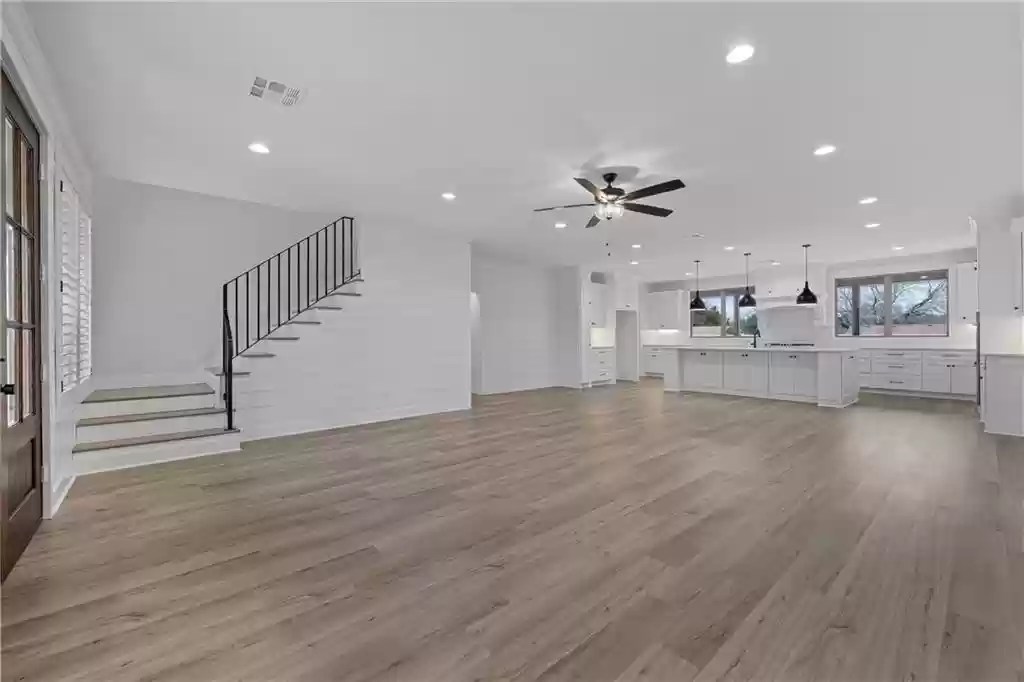 210 Pamela Ave, Chalk Bluff, TX 76705