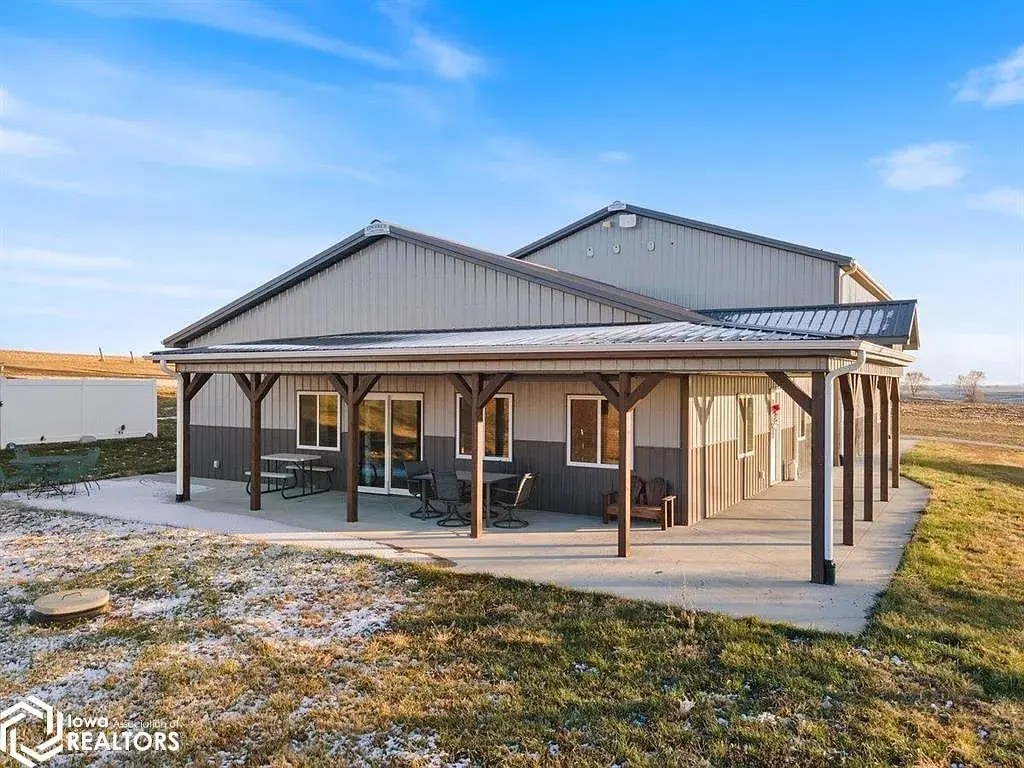 Barndominiums For Sale In Iowa, IA (September 2024)