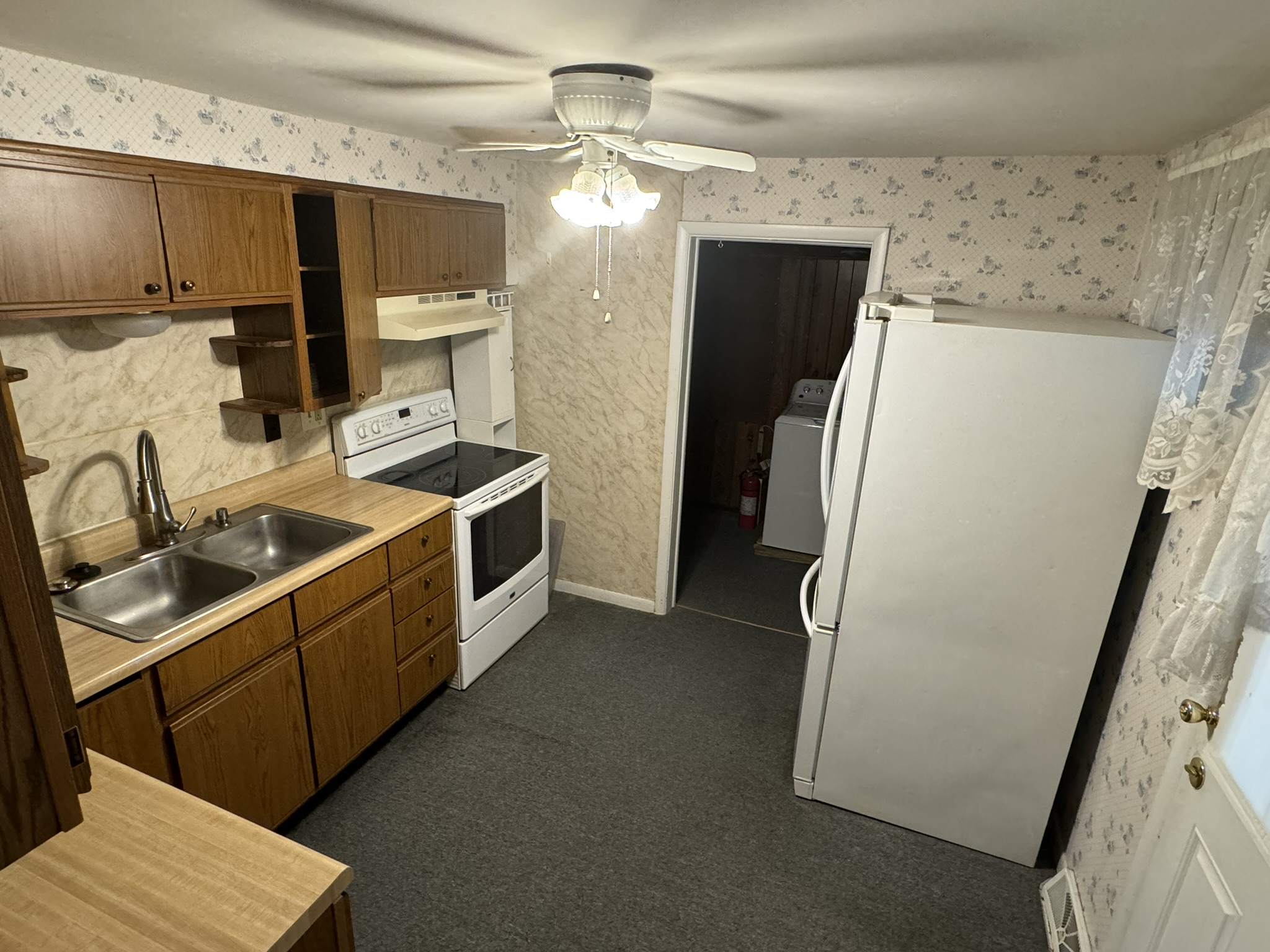 203 7th St. Mound City, MO 64470 Land Sales Specialists