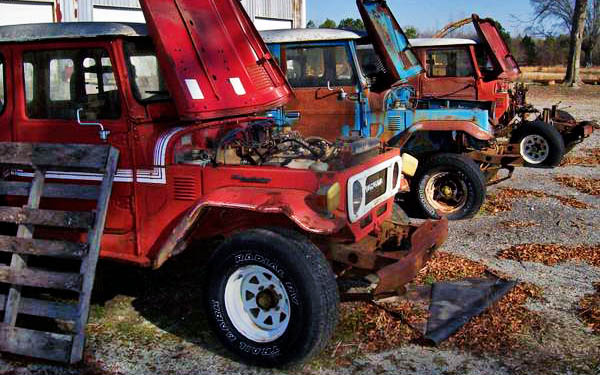 A Family Of Fjs: 1976 Toyota Fj40 Landcruiser | Barn Finds