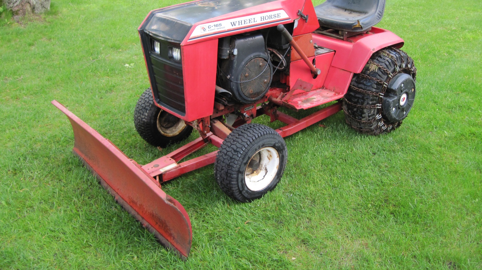 Tiny Tractor Ford LGT 120 Garden Tractor