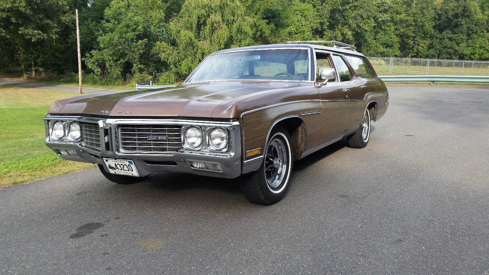 Classy & Huge! 1970 Buick Estate Wagon