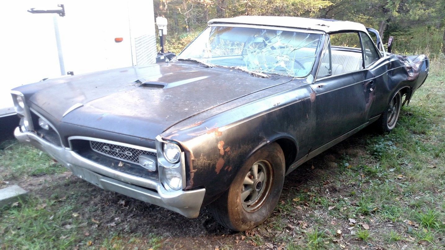 Lame Goat 1967 Pontiac GTO Convertible Barn Finds