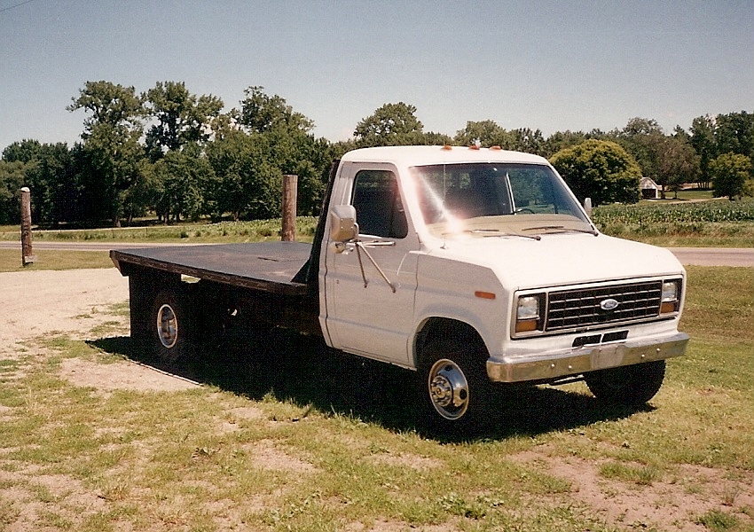 Three Axles and a 454 Mystery Motor Home