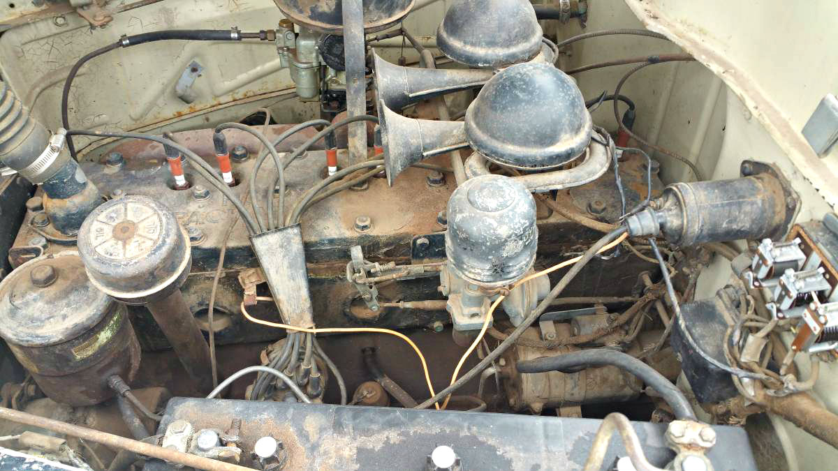 Affordable Iron: 1947 Packard Deluxe Clipper