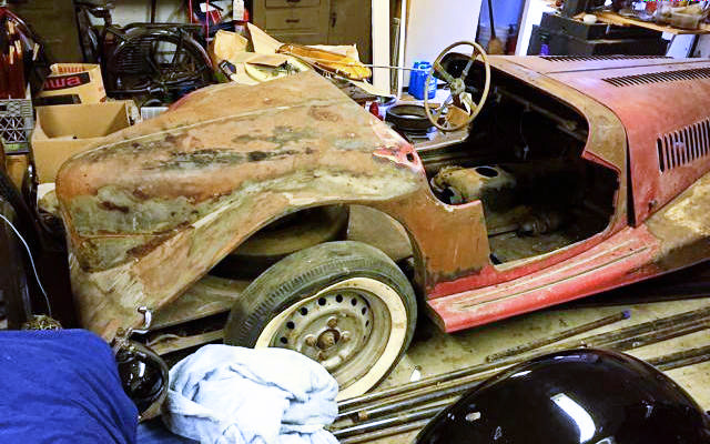 EXCLUSIVE Crazy Boat Tail Speedster!