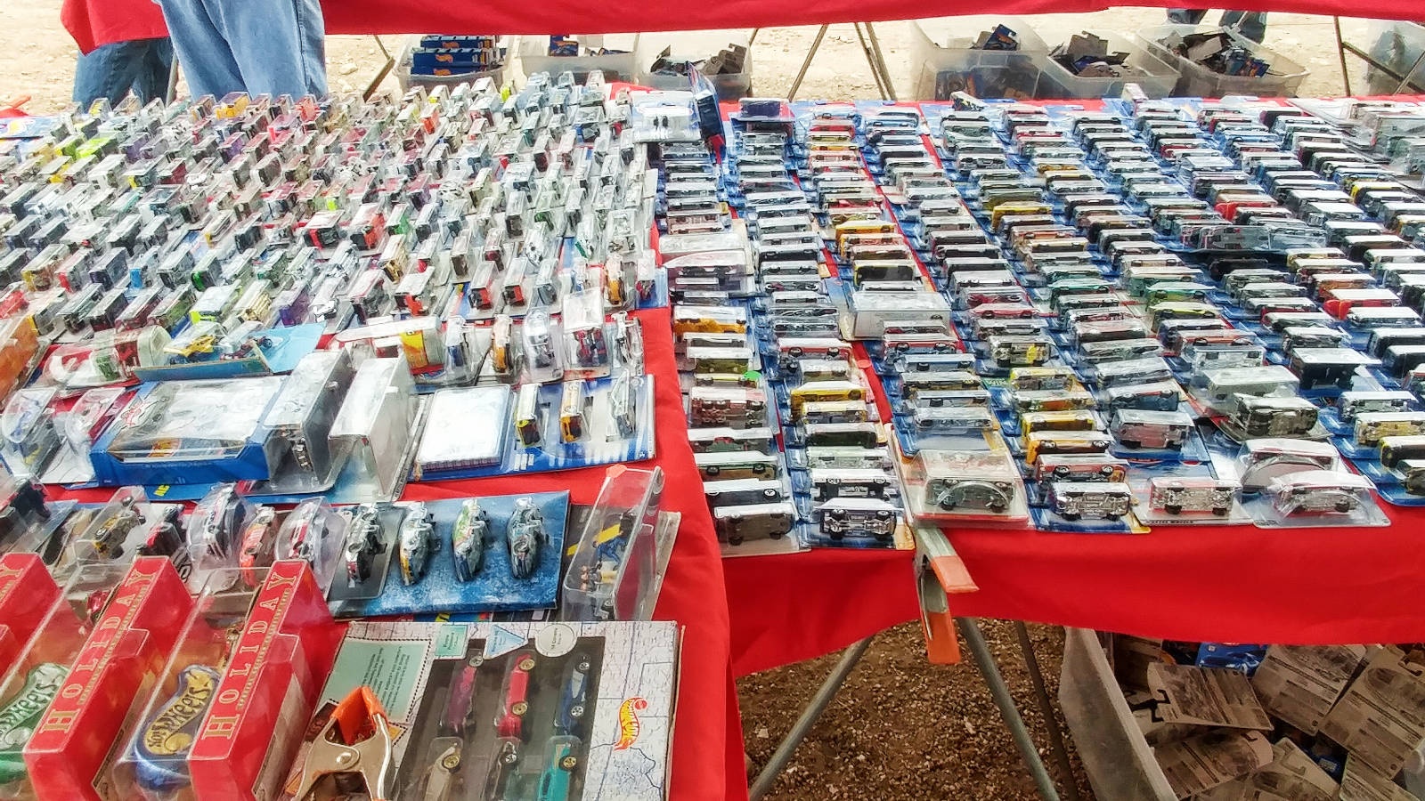 10,000 Hot Wheels At Estate Sale!