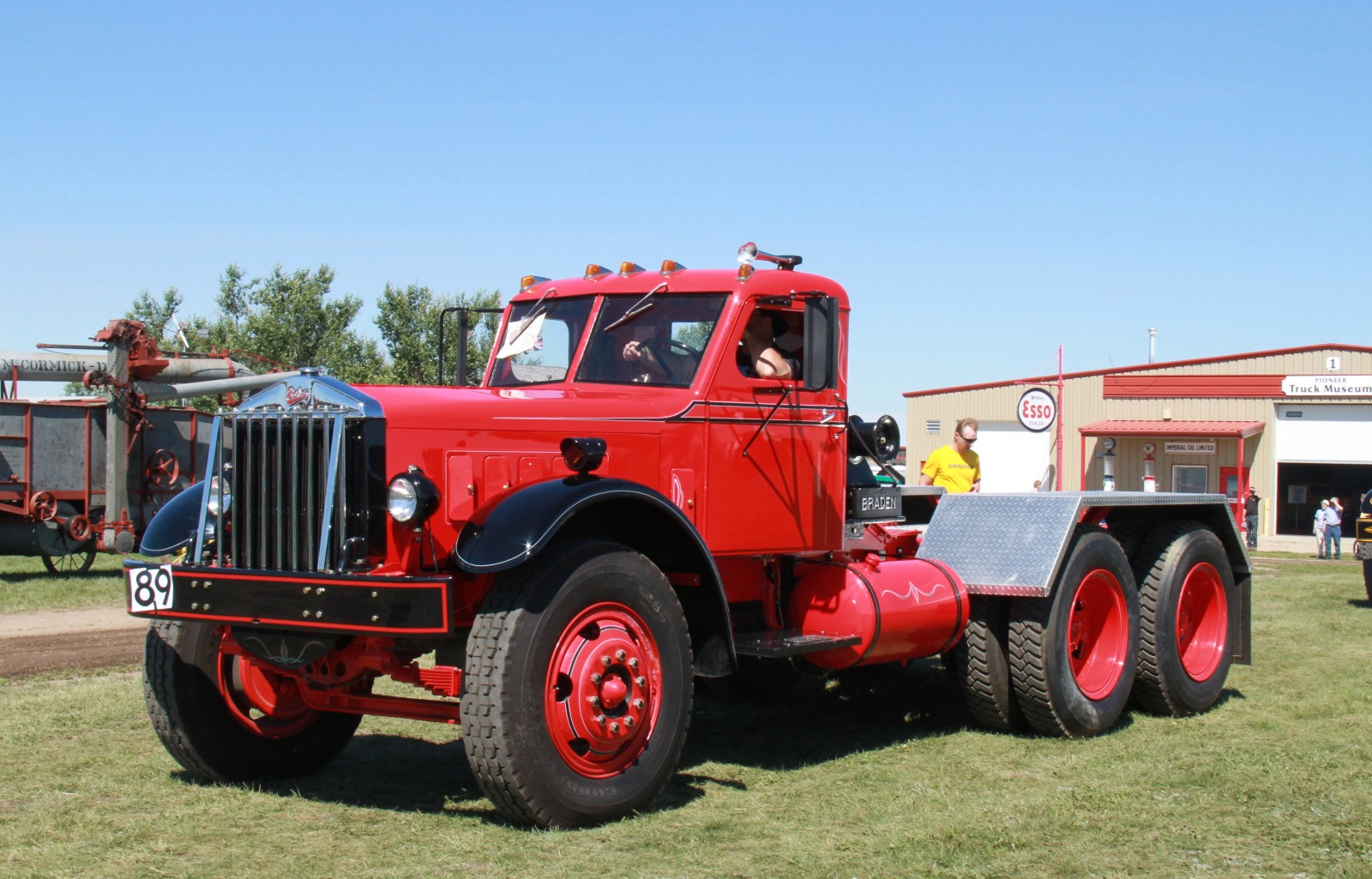 Navy Wrecker 1942 Sterling Chain Drive Truck