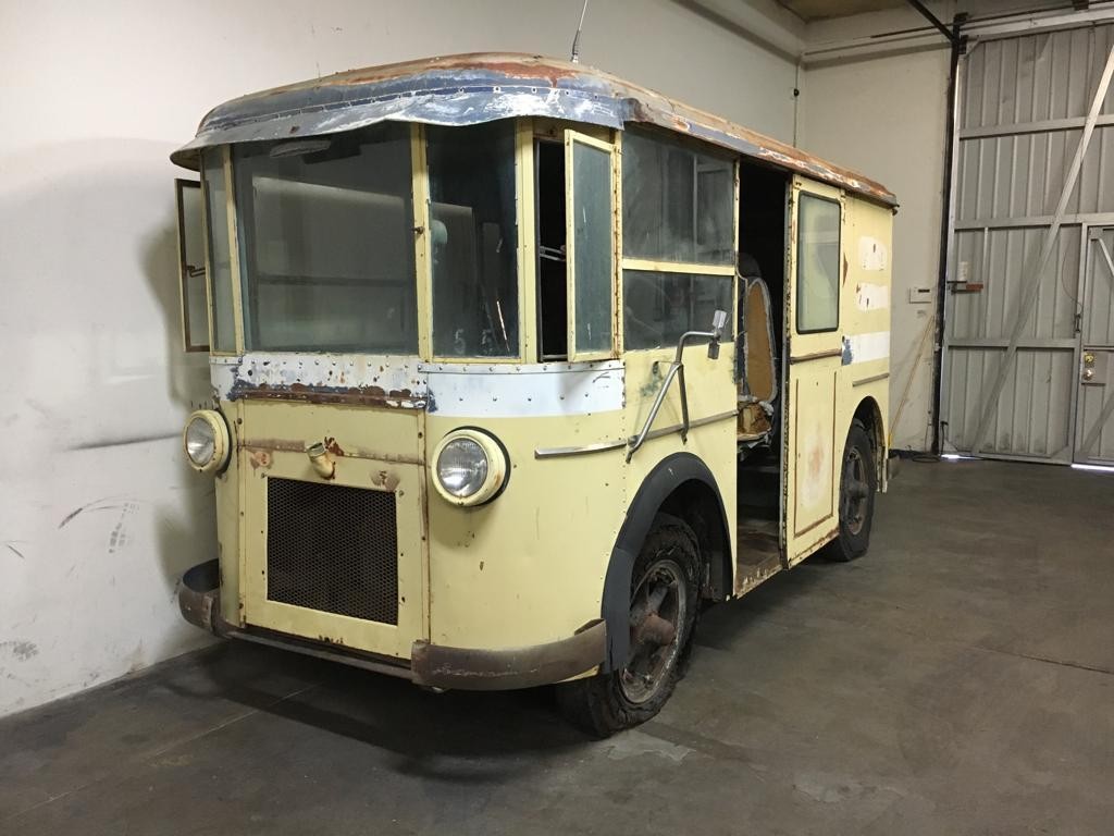 Rare Delivery Truck 1935 Divco Helms Bakery Truck