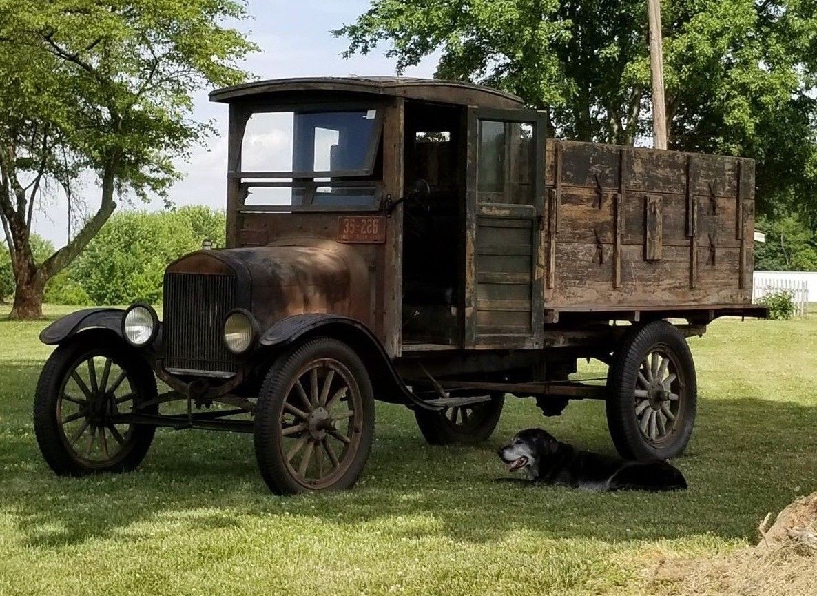 Classic Ford 1925 Ford Model TT Grain Truck