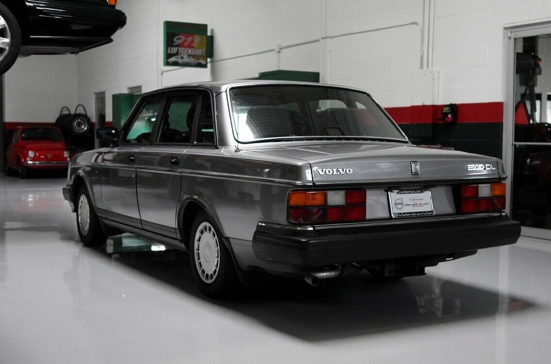 1989 Volvo 240 Rear Profile Barn Finds