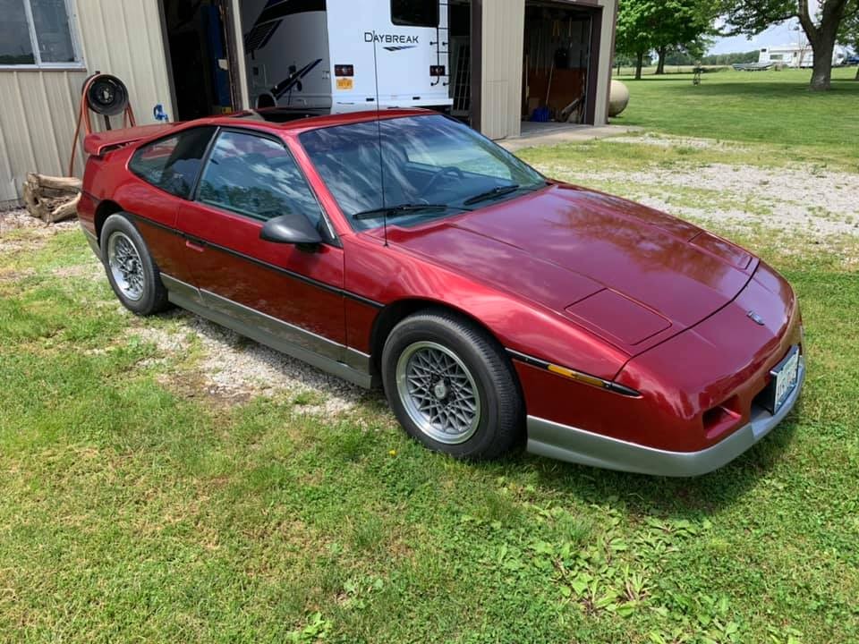 5 Speed V6: 1987 Pontiac Fiero GT | Barn Finds