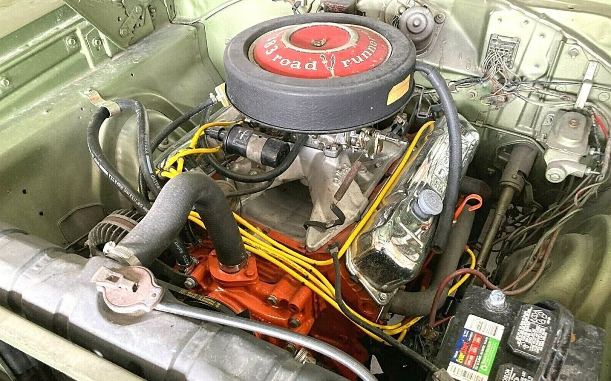 1969 Road Runner engine | Barn Finds