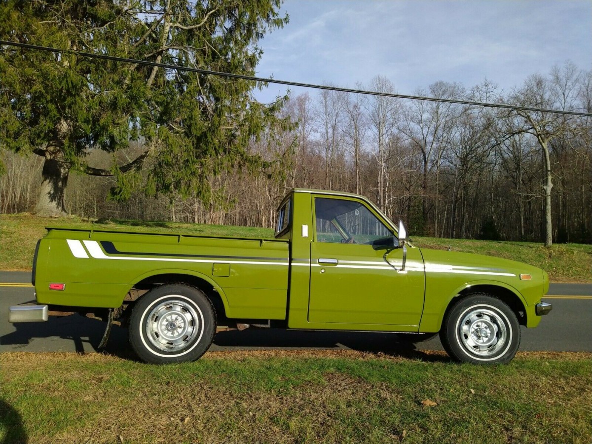 Mint Survivor 1976 Toyota Hilux SR5 Pickup Barn Finds