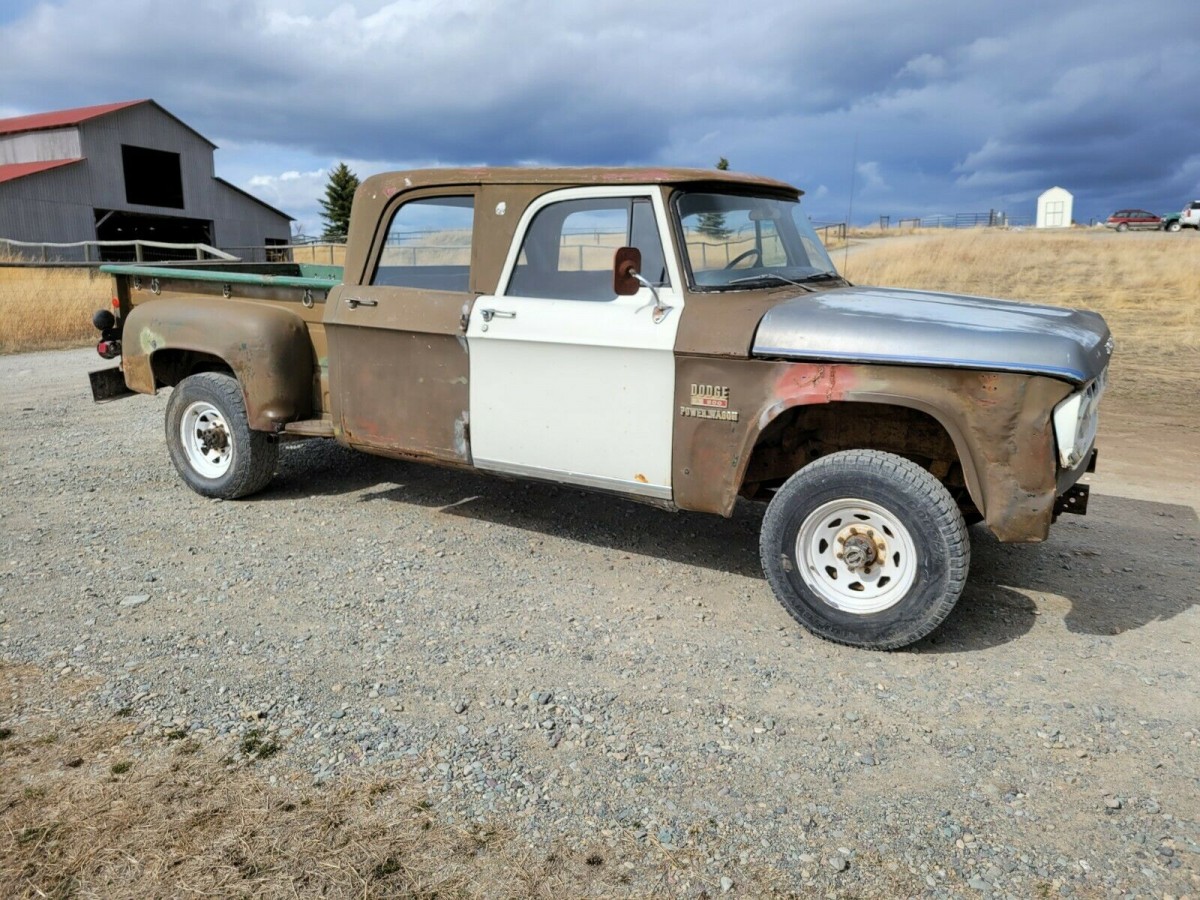 4×4 Crew Cab 1969 Dodge Power Wagon Barn Finds