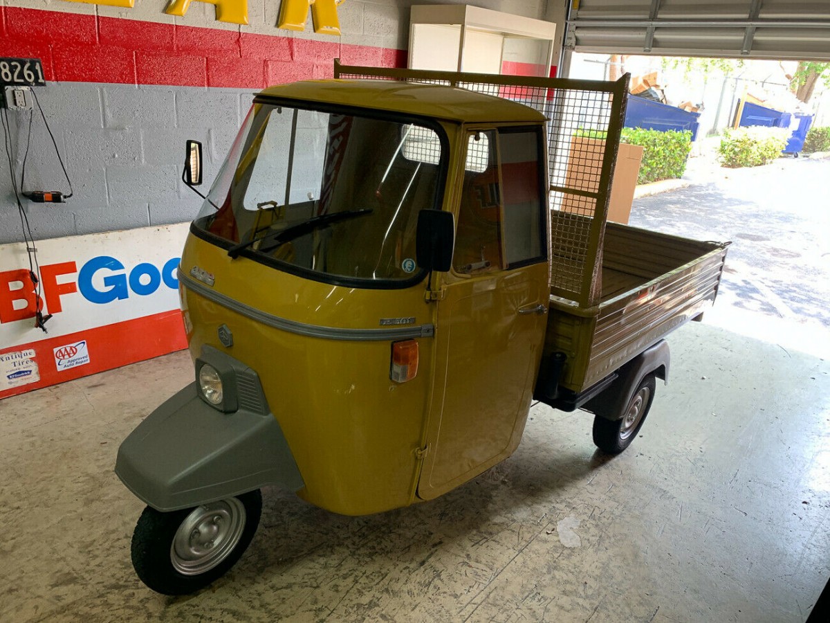 Light Utility Vehicle 1983 Piaggio Ape P501 Barn Finds